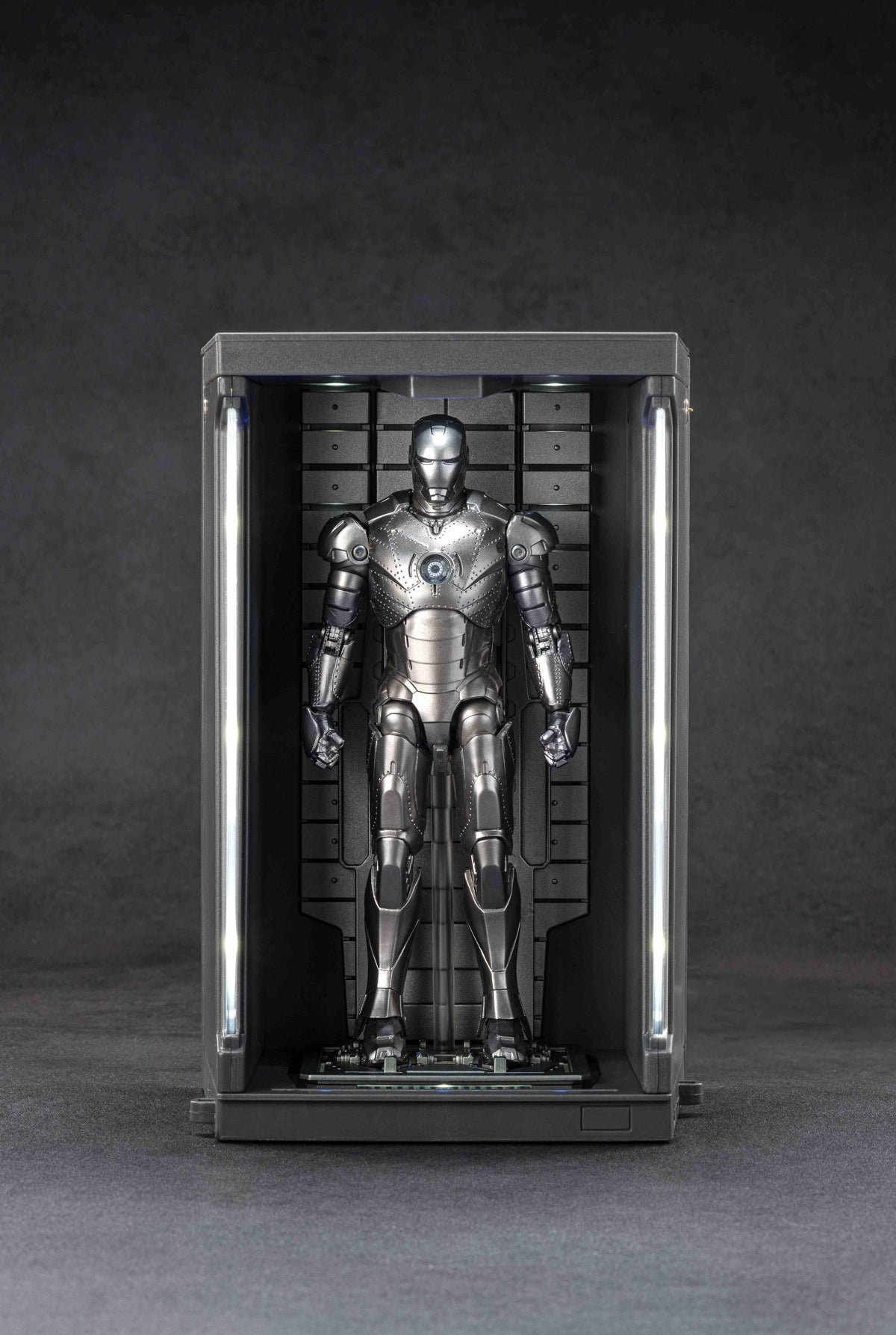 Iron Man MK2 + Hall of Amor 1910-02