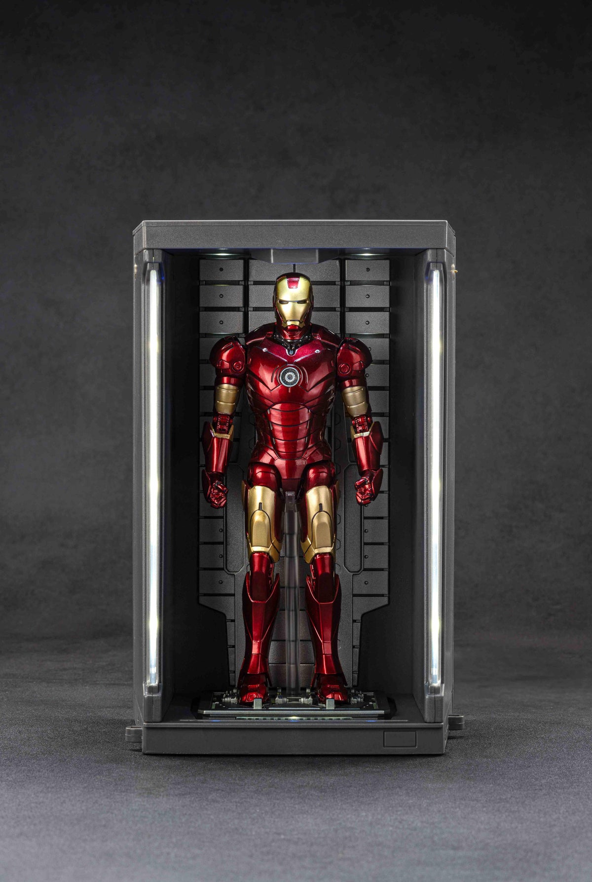 Iron Man MK3 + Hall of Amor 1910-03