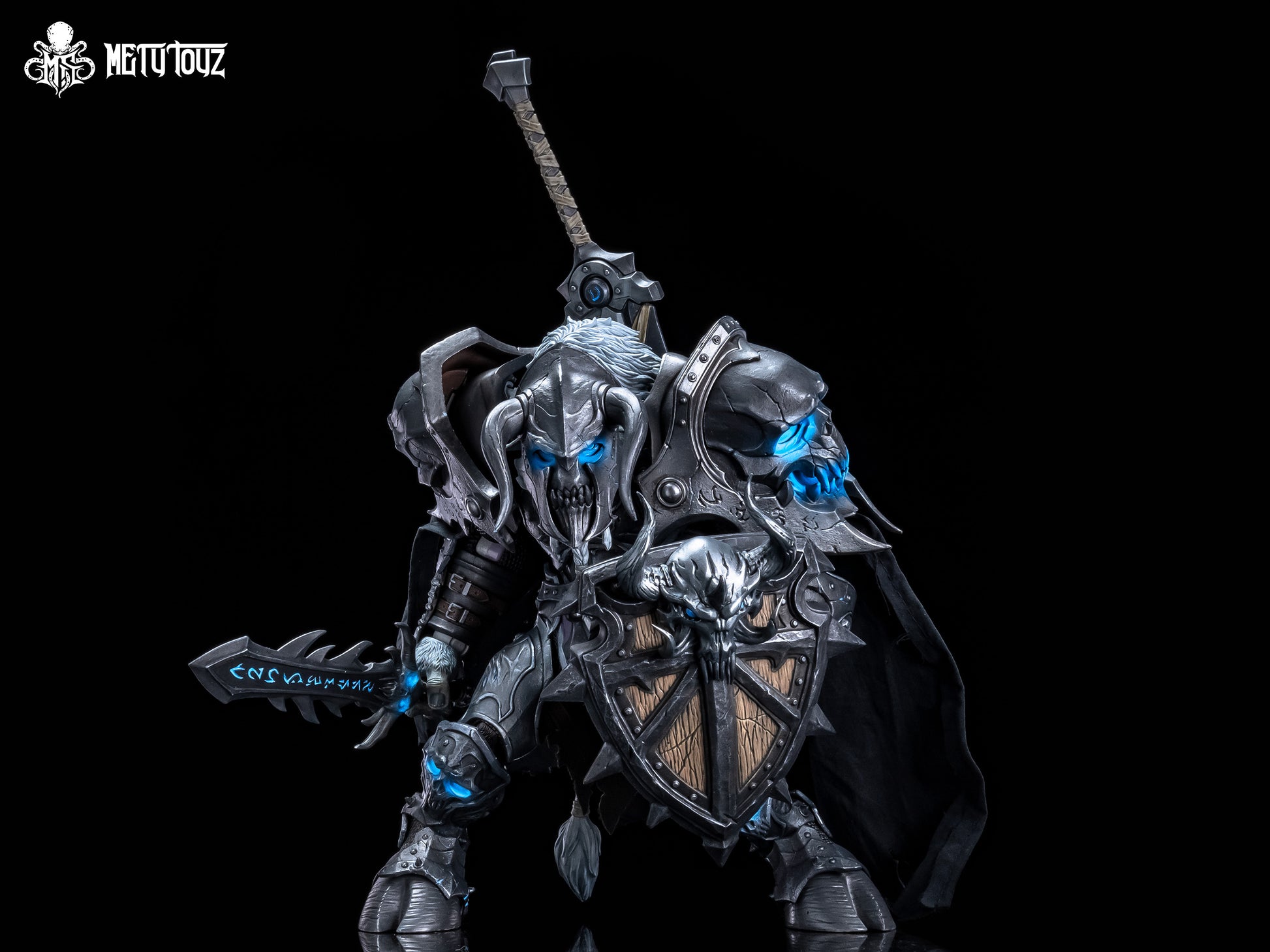 METY TOYZ EBON BLADE RAMPART: GOREN FROSTHOOF, TAUREN DEATH KNIGHT 1/10 SCALE ACTION FIGURE